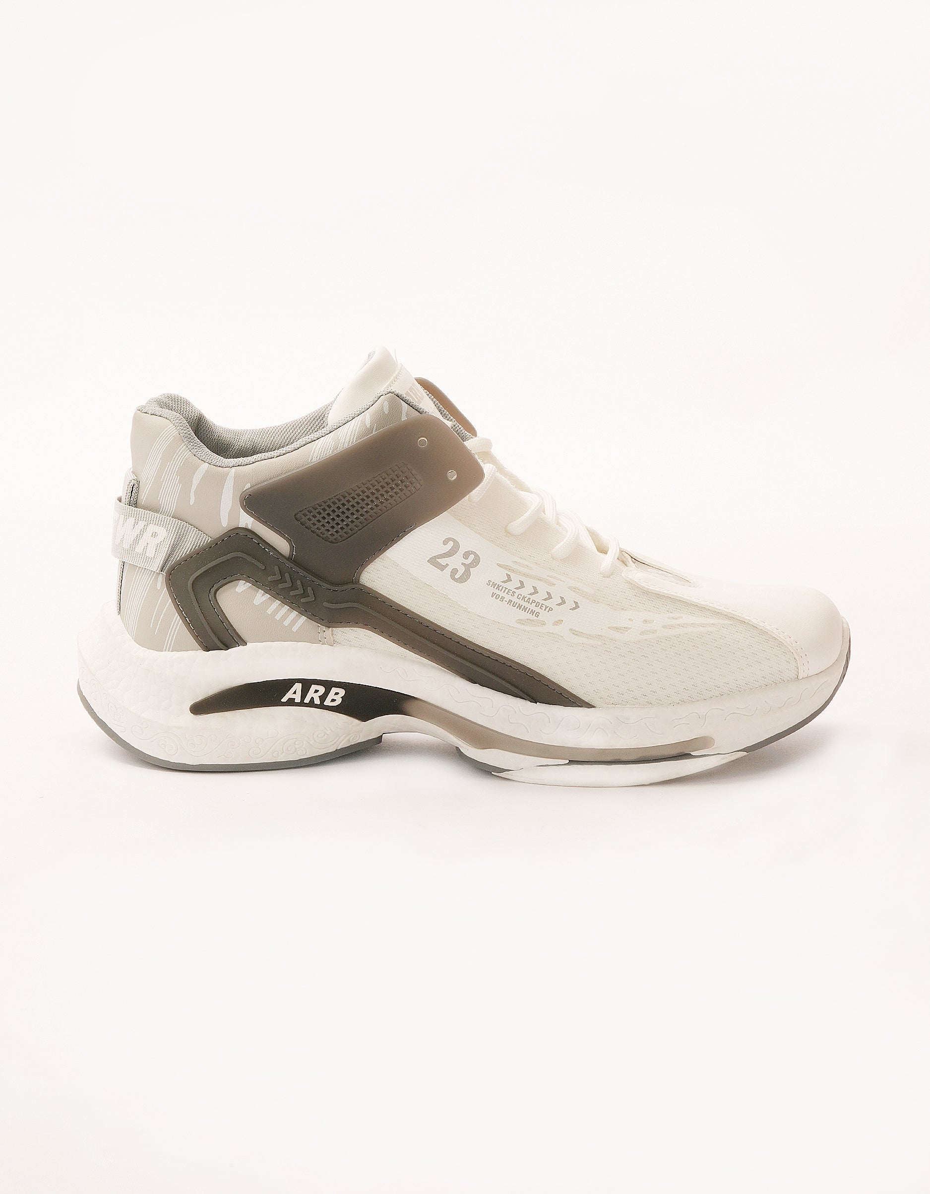 Dapper Trek Performance Sneakers