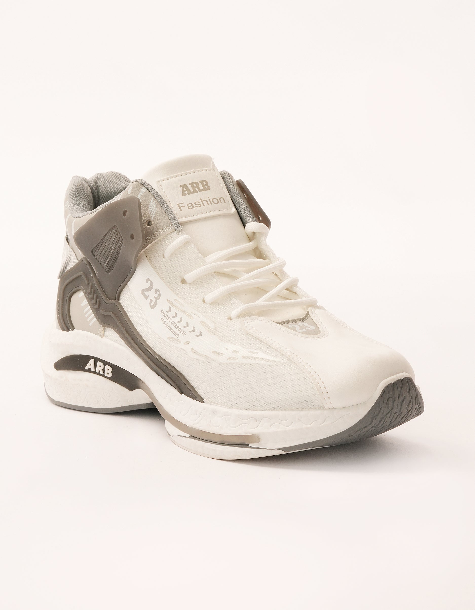Dapper Trek Performance Sneakers