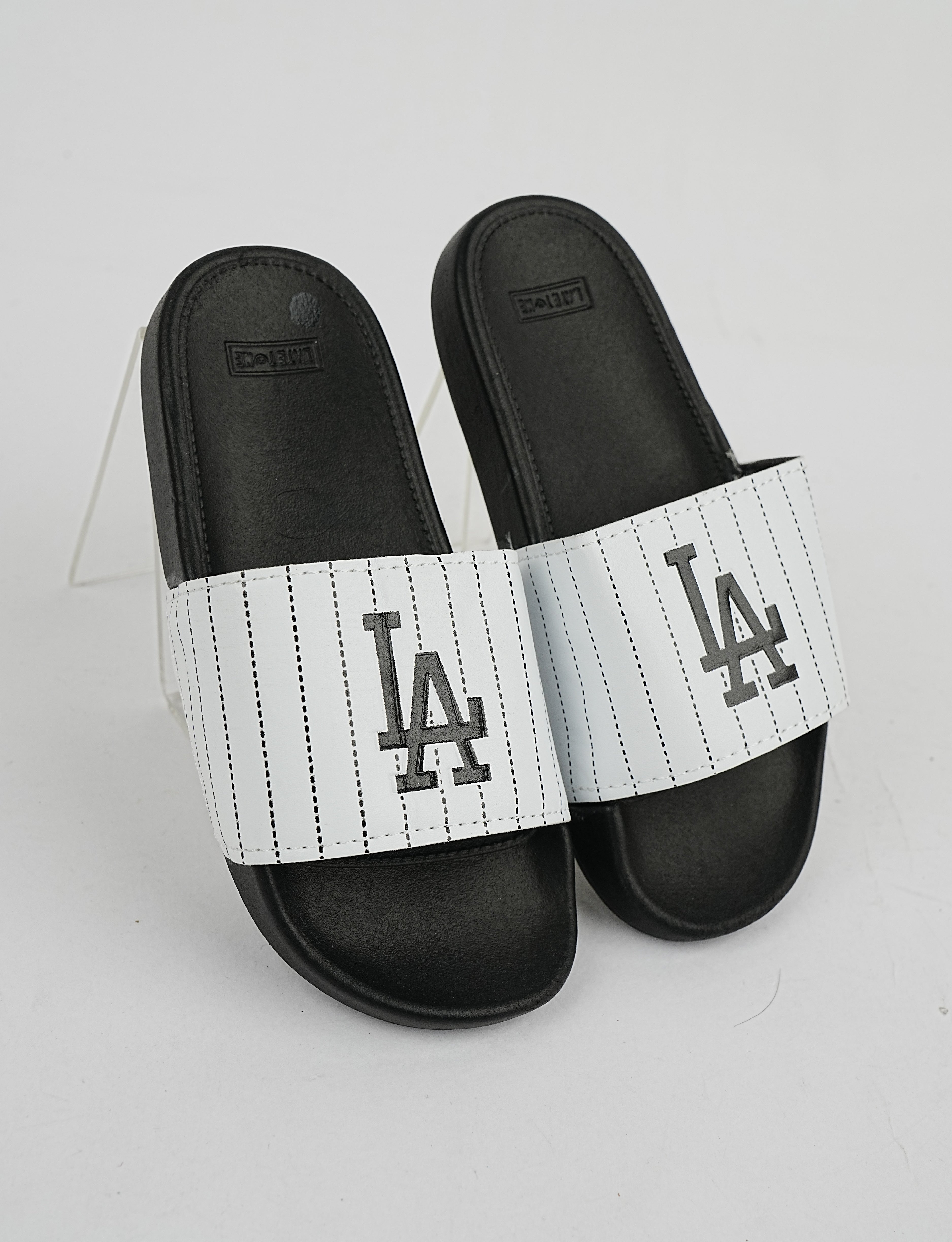 SLIPPER-YS-047C-WHITE