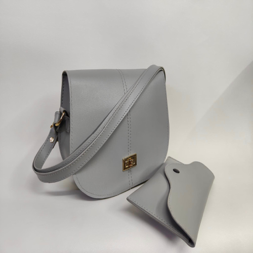 Effortless Sophisticad Shoulder Bag B110