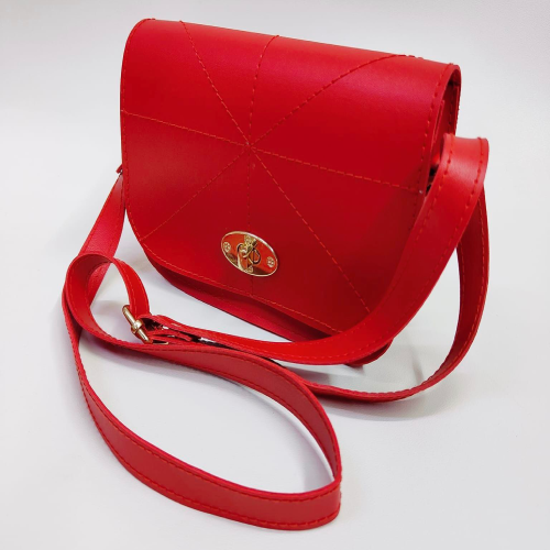 Effortless Elegance Shoulder Bag B108