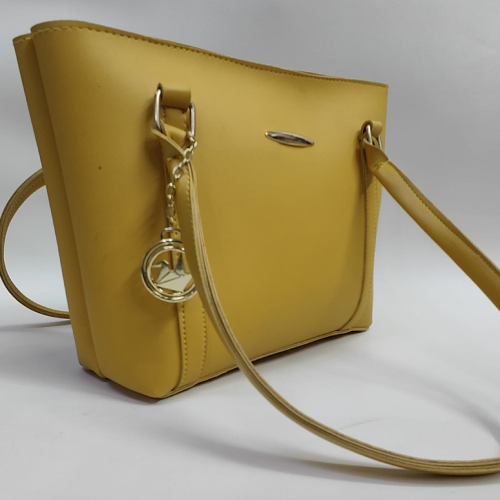 Fashionable Shoulder Bag: Rock Your Look with Self-Assurance B105