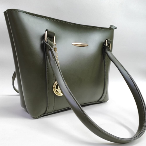 Fashionable Shoulder Bag: Rock Your Look with Self-Assurance B105