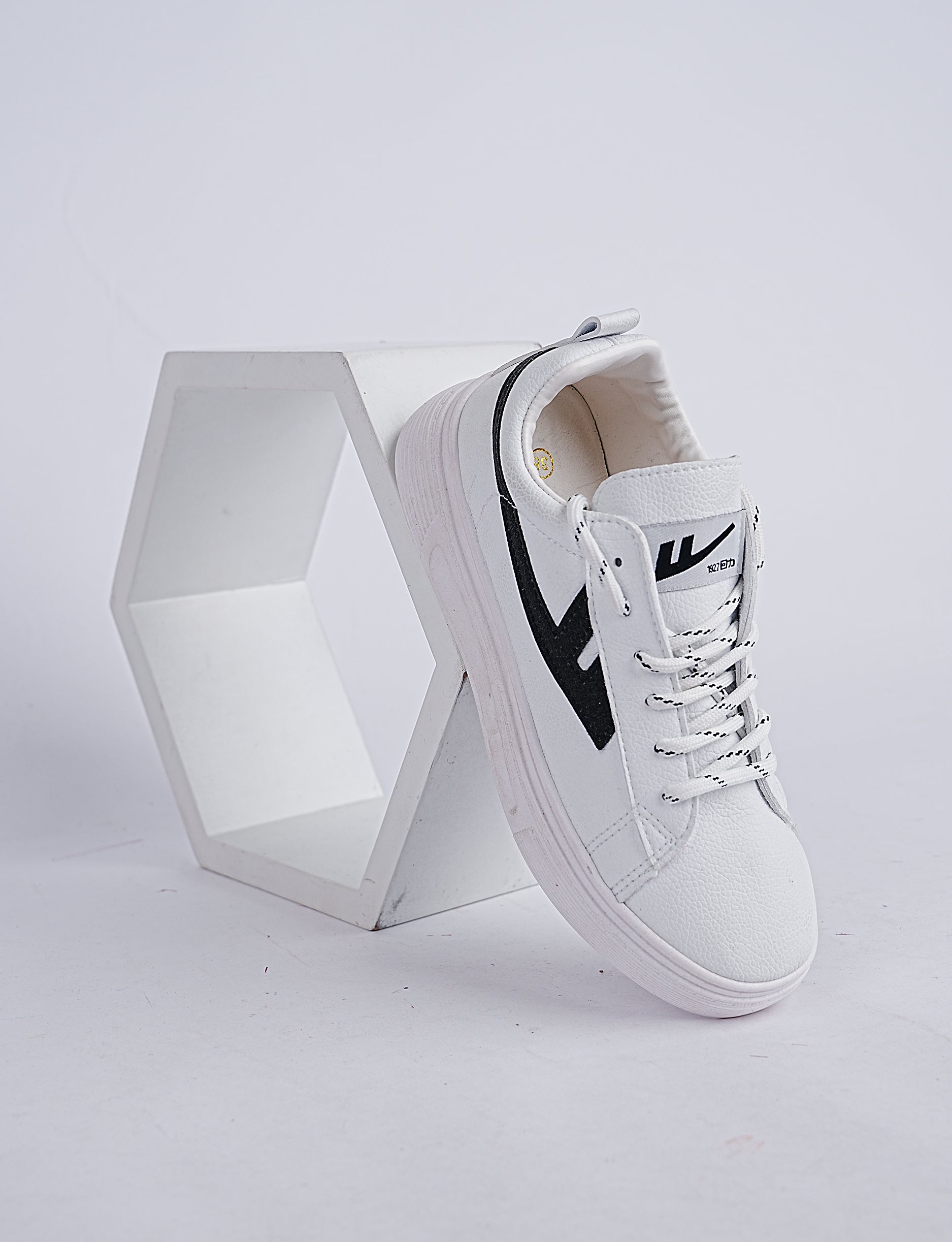 SV-JK-0005-2 SNEAKERS