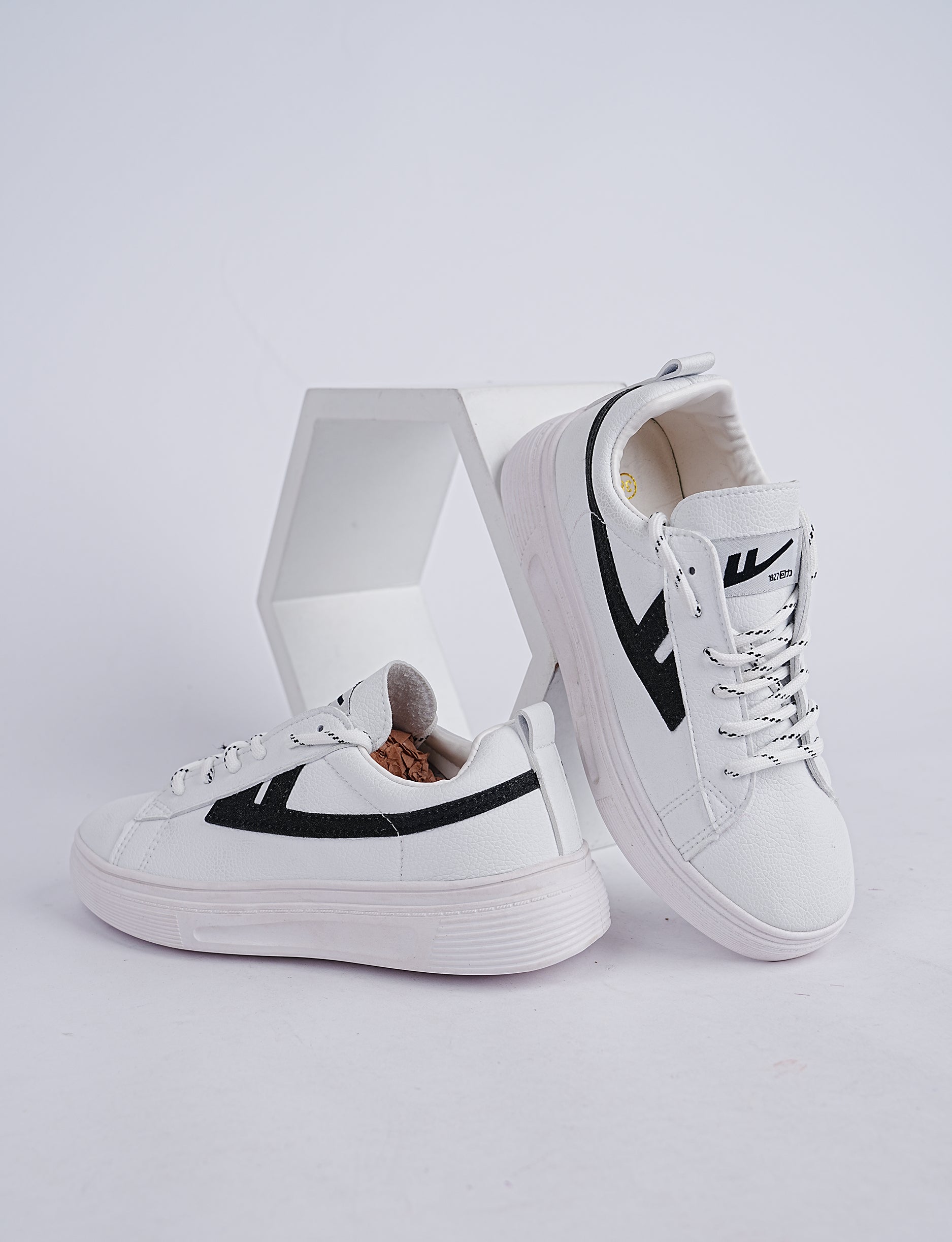 SV-JK-0005-2 SNEAKERS