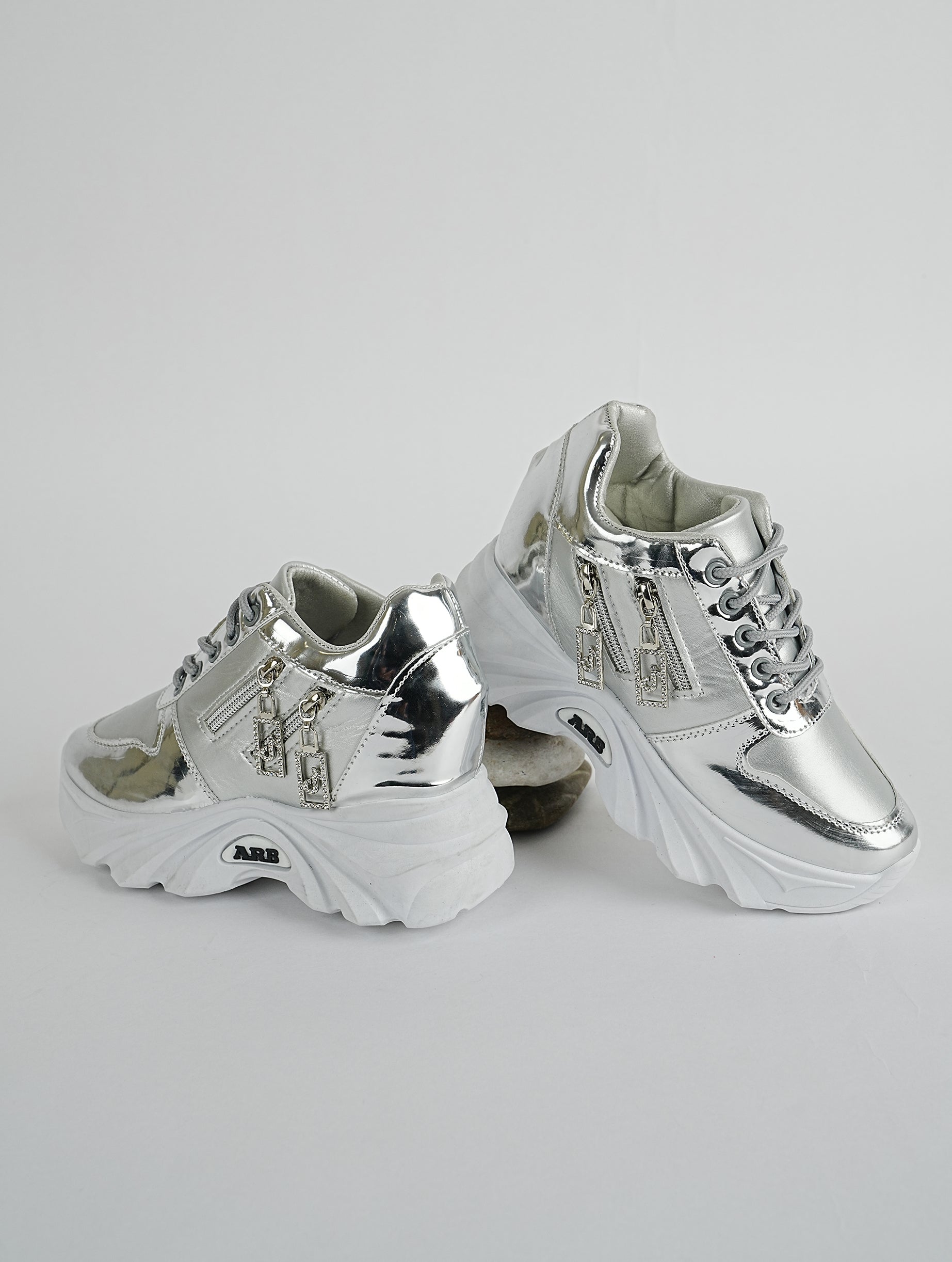 SV-JK-AR-0890-3 SNEAKERS