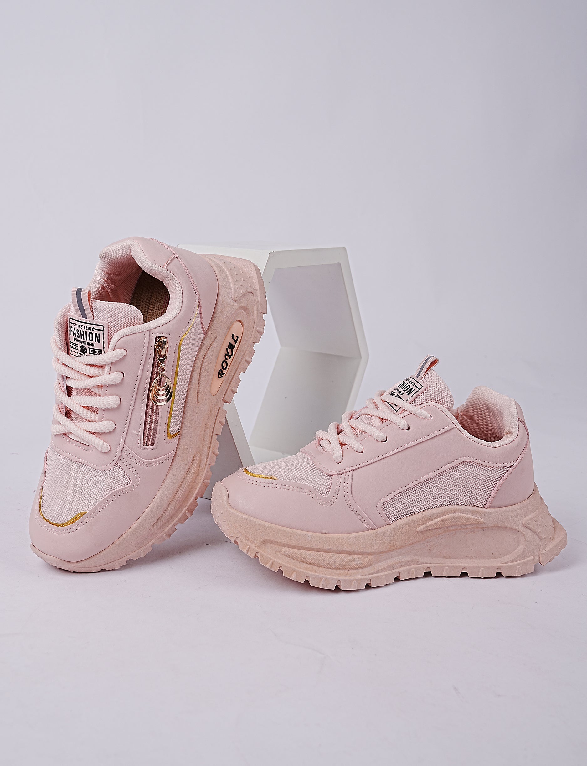 sv-jk-2024-03-PINK-GOLD SNEAKERS