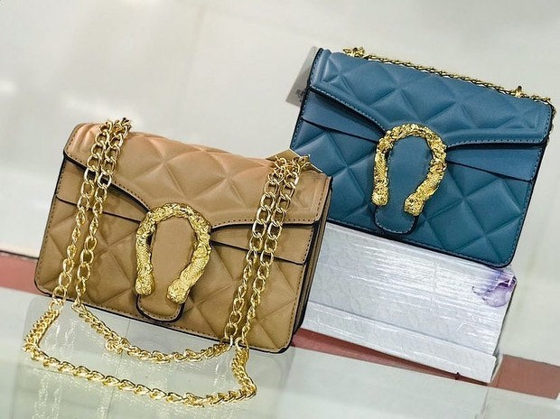 Fashionable Women Chain Strip Bag B201