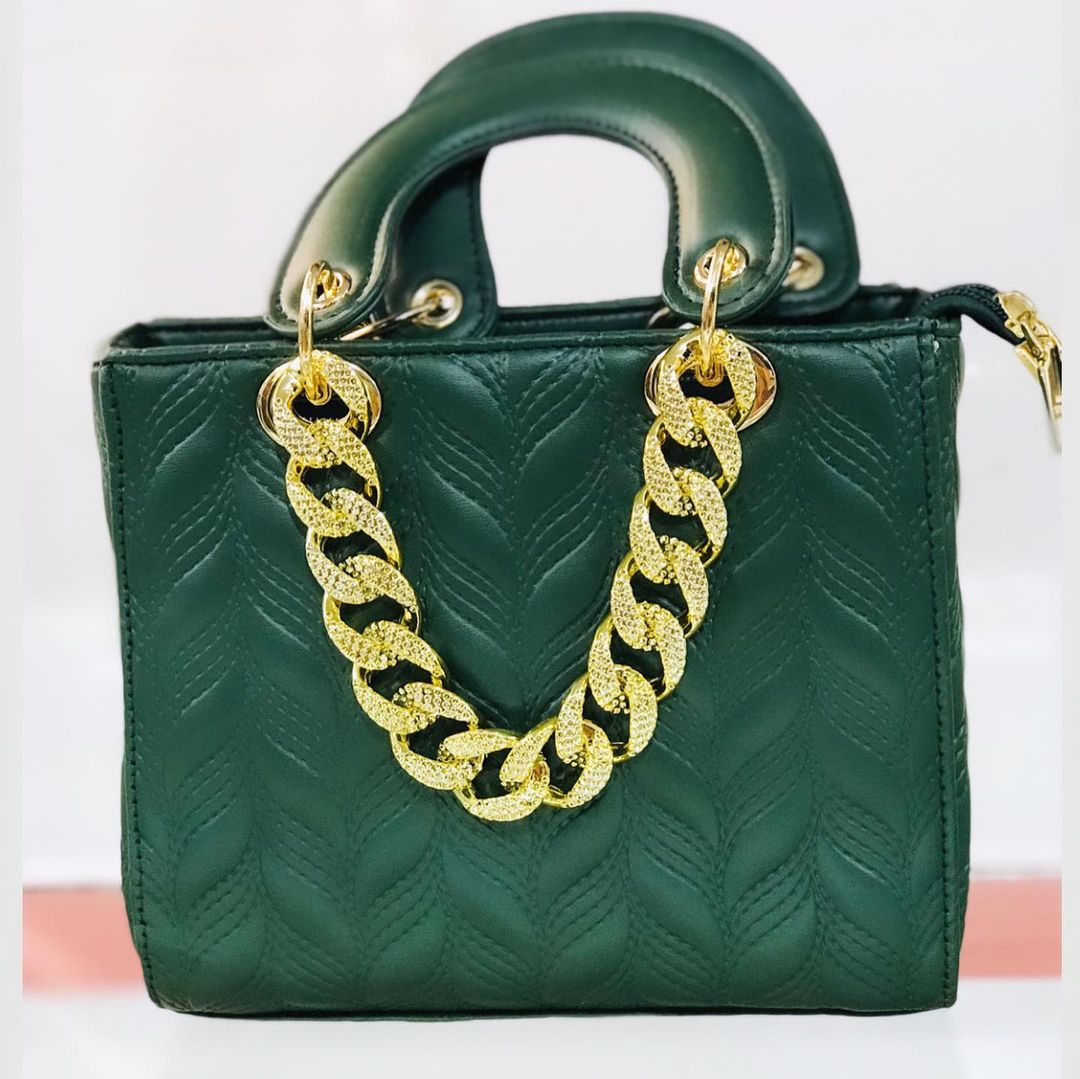 Fashionable Gold Strip Women Bag B203