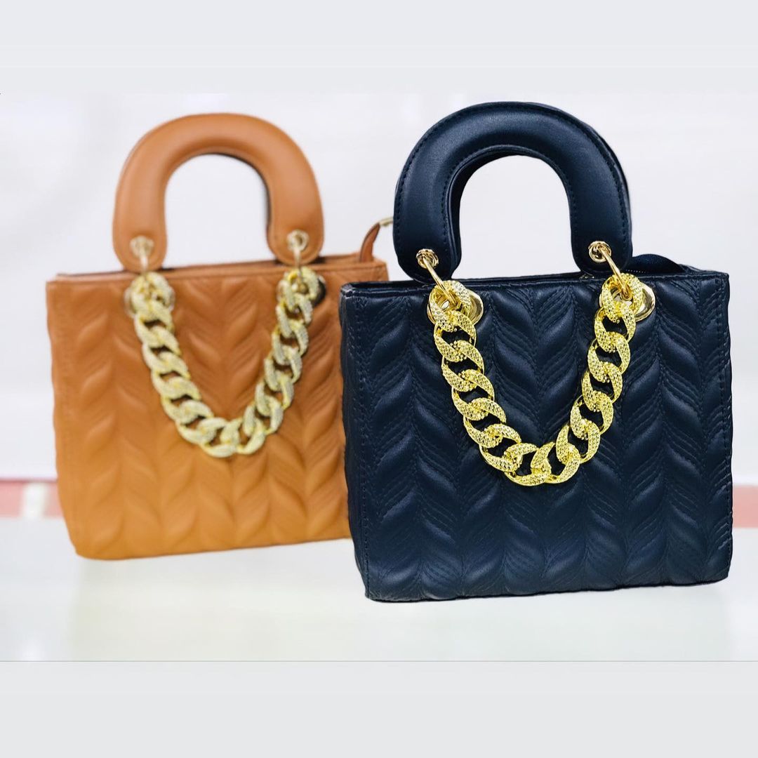 Fashionable Gold Strip Women Bag B203