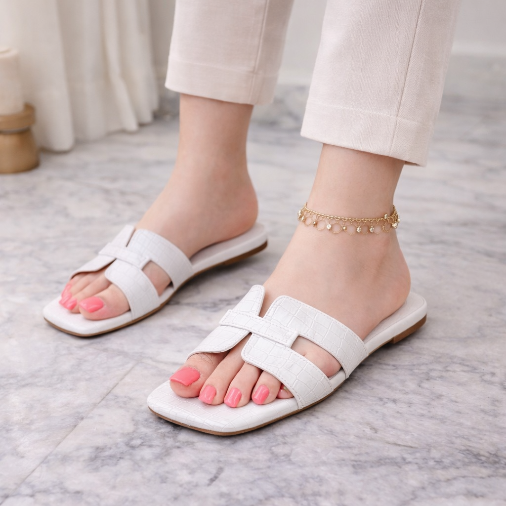 Adour Fancy Slipper S7 White